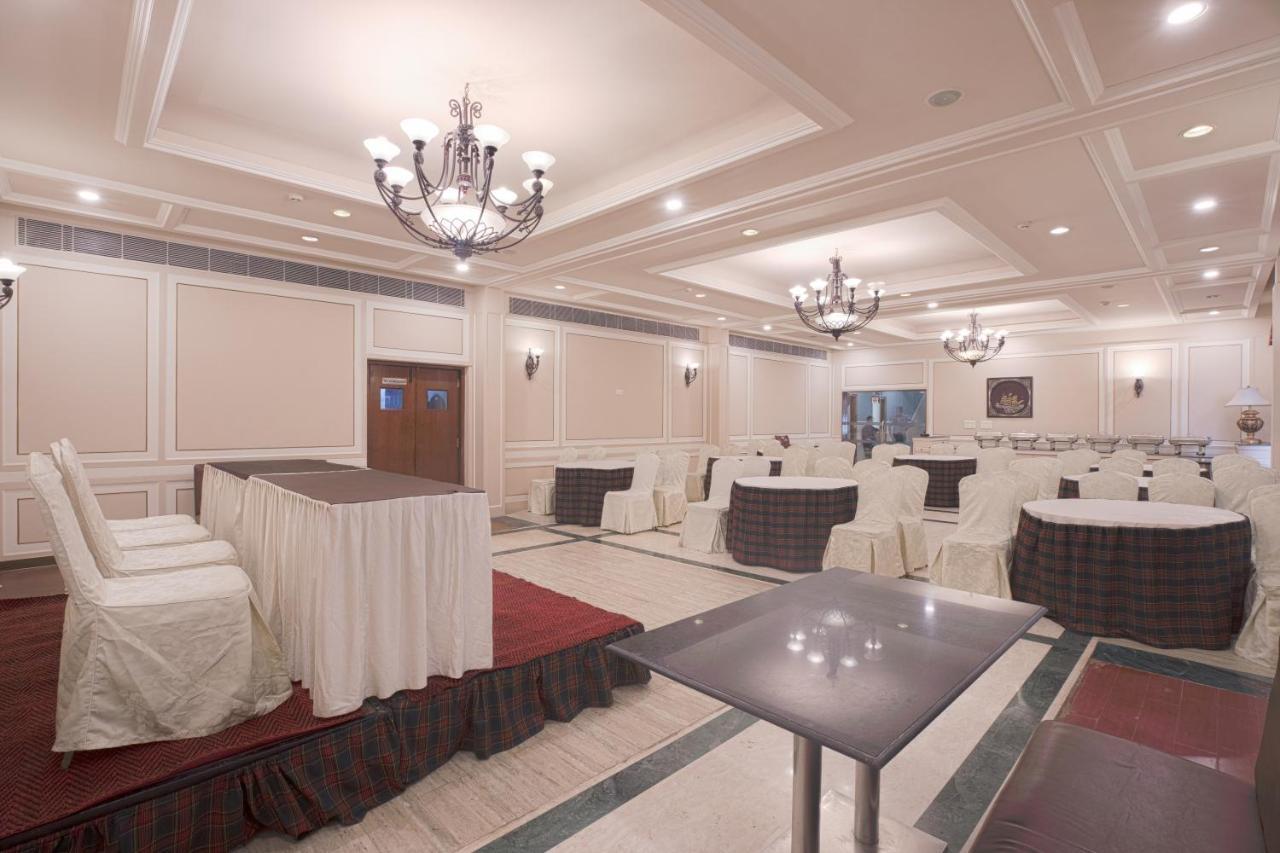 Hotel Le Castle Rudrapur Экстерьер фото